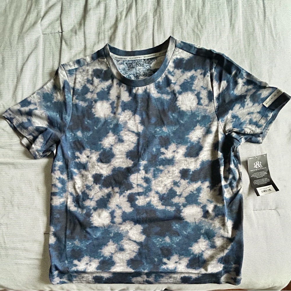 Rock & Republic Navy and White Patterned Tee